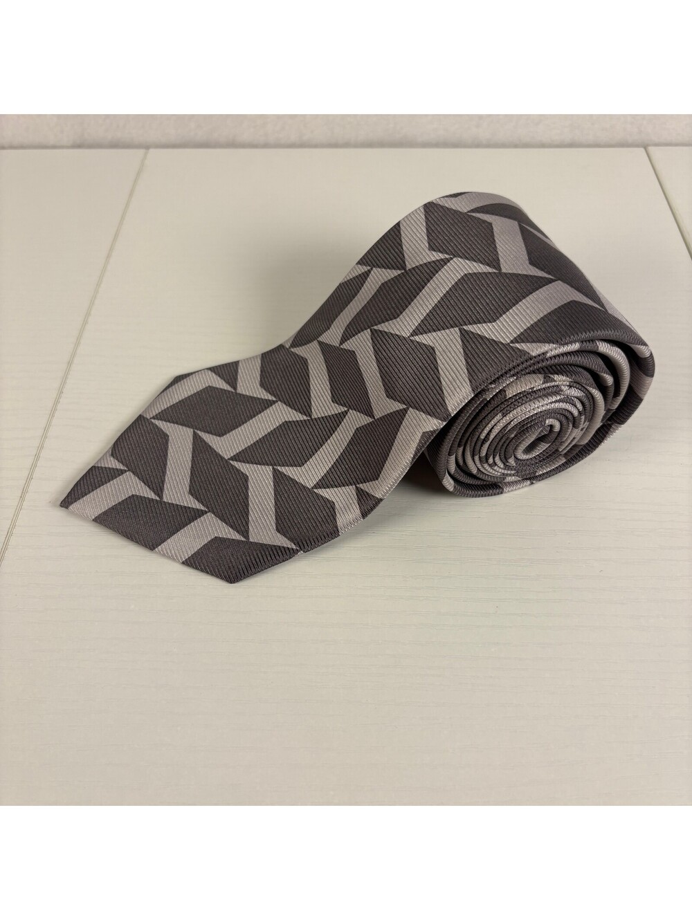 Bijoux Terner Mens Silk Tie Grey Silver Black Geometric Diamond Necktie NWT